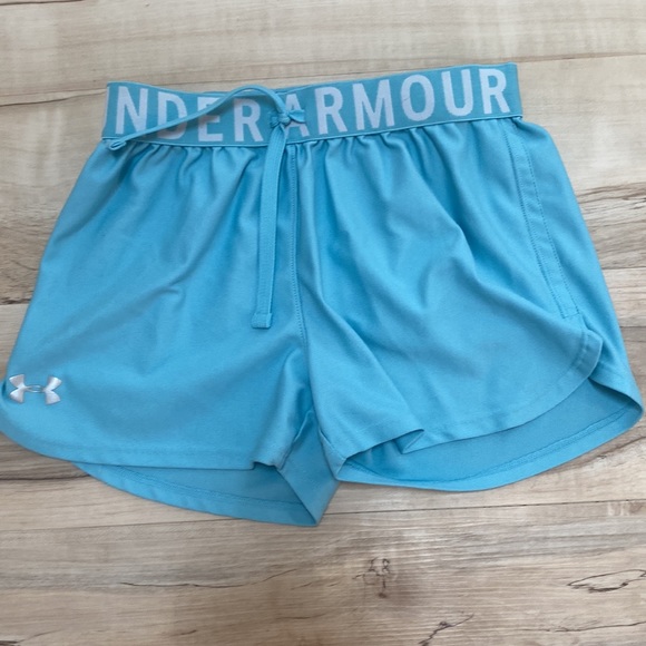 Girls M Under Armour Loose Shorts and Champion 9 Long Sleeve Pullover - Picture 3 of 11